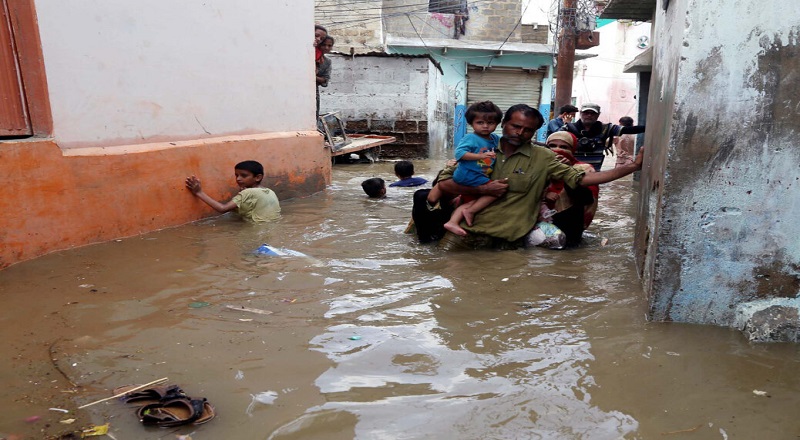 பாகிஸ்தானில் மழை மற்றும் பாரிய வெள்ளம்: உயிரிழந்தோர் எண்ணிக்கை 1,265 ஆக உயர்வு